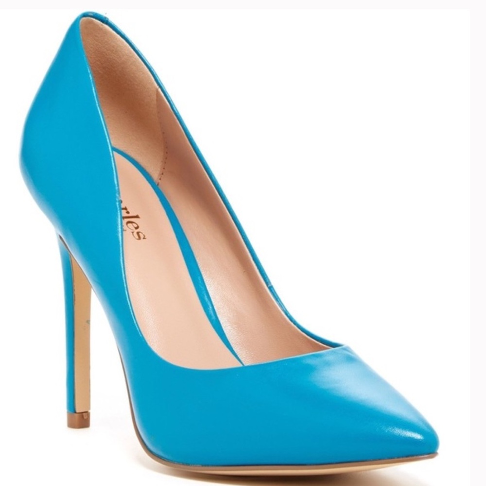 Charles by Charles David Blue leather pumps
